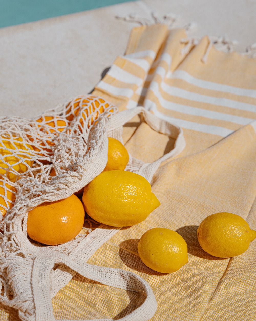 Citrus scent family. Radiant, crisp, and sunlit. A sensory snapshot of linen, lemon, and golden warmth.
